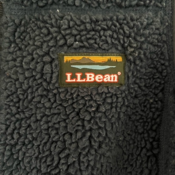 LL Bean Mountain Pile Vest - Picture 3 of 4